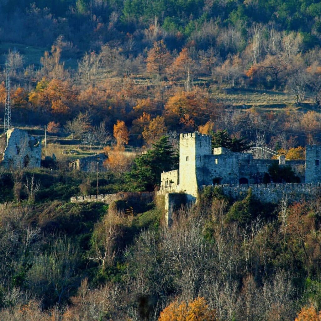 Castello di Salle (PE) - Speciale Castelli d’Abruzzo